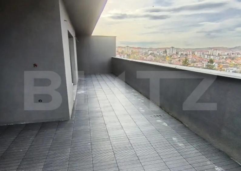 Apartament 3 camere, 95 mp, zona lini?tita - 1