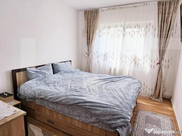 Apartament de vanzare, cu 3 camere, decomandat, 68mp, parter - 6