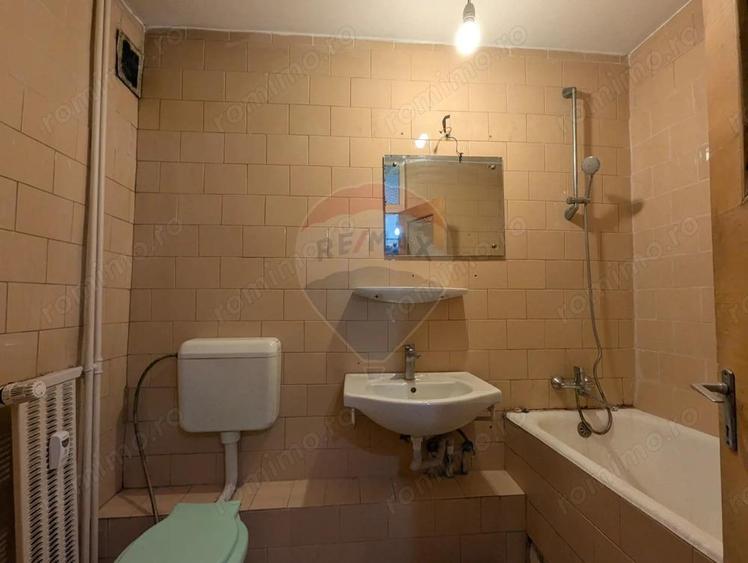 Garsoniera spa?ioasa, nemobilata in zona Virtutii - 1