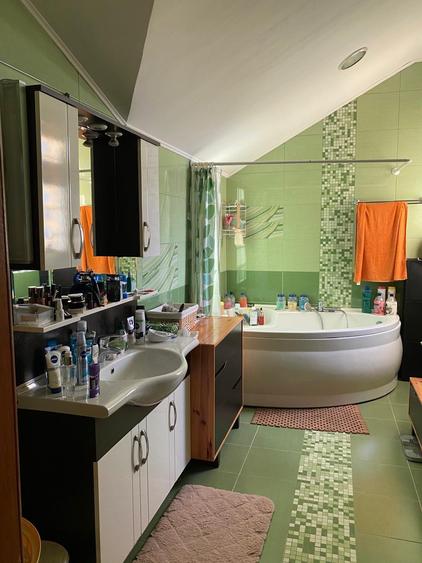 Casă spațioasă în Chiajna- Roșu, ideală pentru rezidențial sau afaceri! - 18