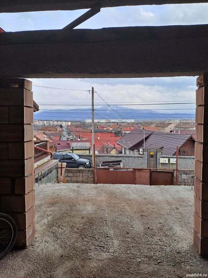 Casa la rosu de vanzare in Codlea - 7