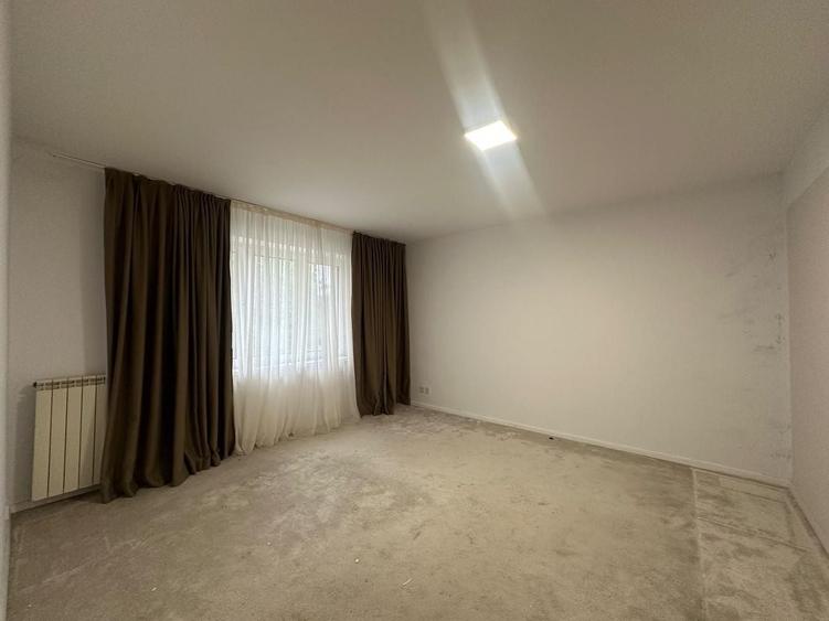 Vila 6 camere || Erou Iancu Nicolae || Garaj - 9