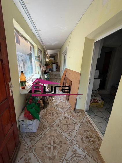 Casă cu 2 camere cu Teren 350 Mp în Piața Nouă