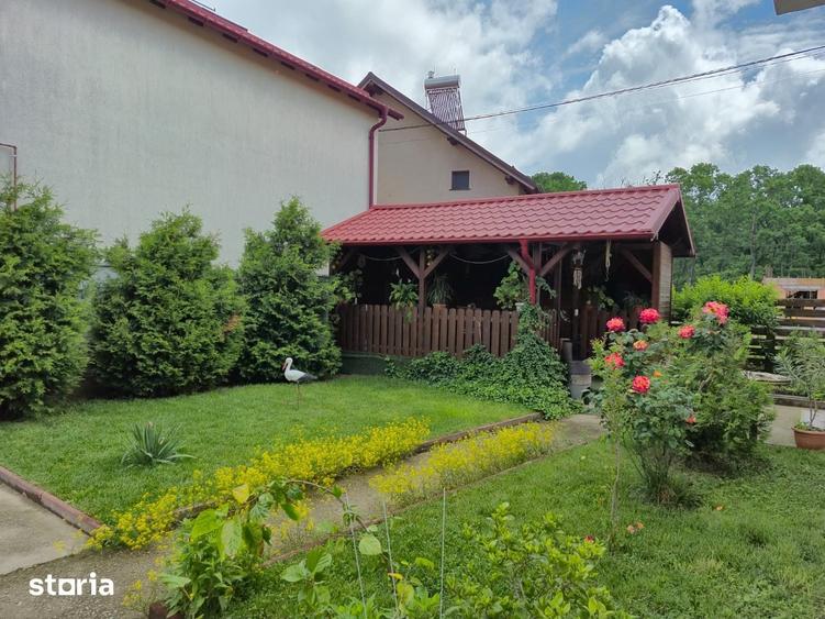 Casă cu 3 camere cu Teren 500 Mp în Moșoaia