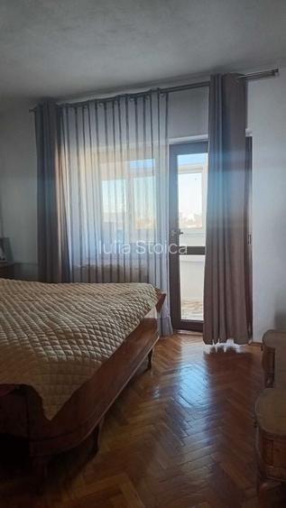 De vanzare Apartament 4 camere Stirbei Voda, ULTRACENTRAL