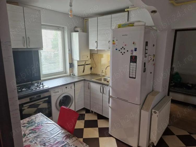 Priveli?te de Vis & Gata de Mutare | Etaj 2 | Bloc Caramida | 3 camere - 7