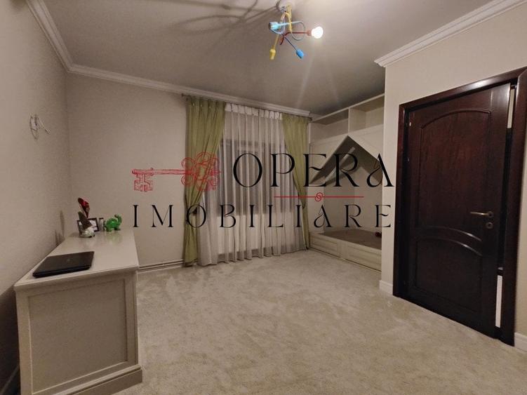 Vila 5 camere de vânzare zona Semicentral - Pacurari - 4