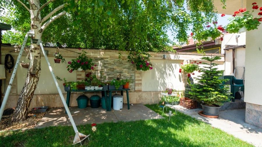 REV2003557 -- Vila de LUX - Aparatorii Patriei - Kaufland -- - 5