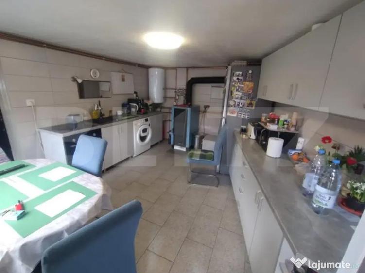 Casa 4 camere,200mp,teren 3000 mp,zona Livezile - 11
