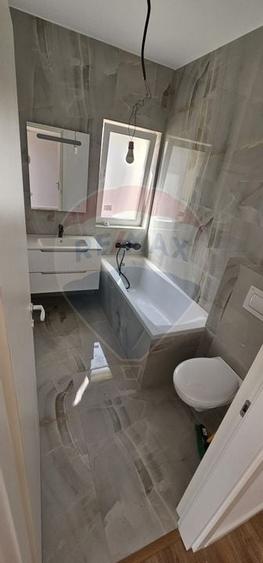 Casa / Vila cu 4 camere de vanzare - 6