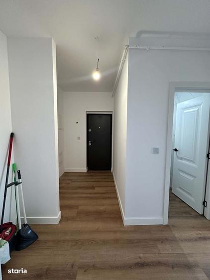 Apartament cu 3 camere decomandat în Carpați 2
