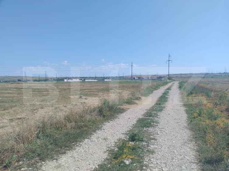 Teren Construcții intravilan de 5300 mp, în Exterior Nord