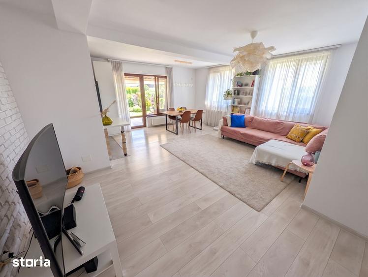 Casă cu 3 camere cu Teren 230 Mp în Odăi