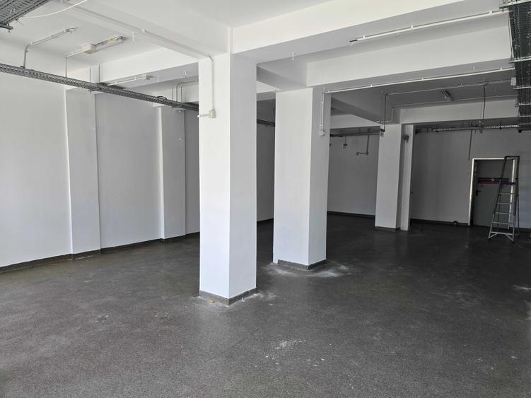 Spațiu comercial, de 125 mp, în Tineretului