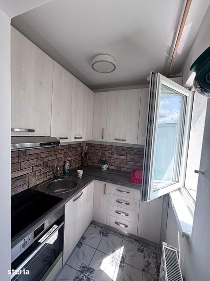 Apartament cu 2 camere nedecomandat în Dâmbu Pietros