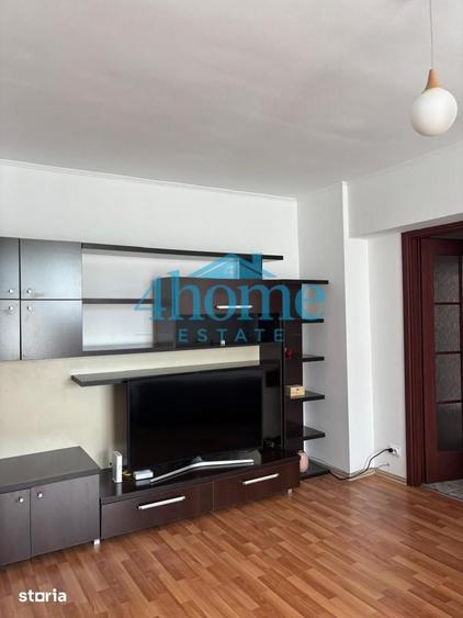 Apartament cu 3 camere în Tineretului
