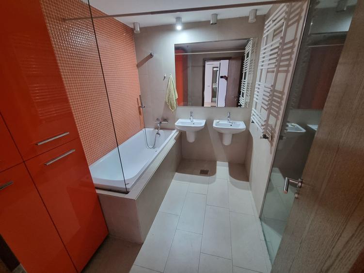 Apartament cu 2 camere decomandat în Faleza Nord