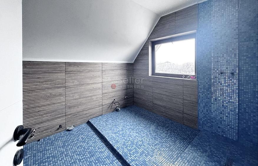 Casă individuală cu 9 camere cu Canalizare în Florilor