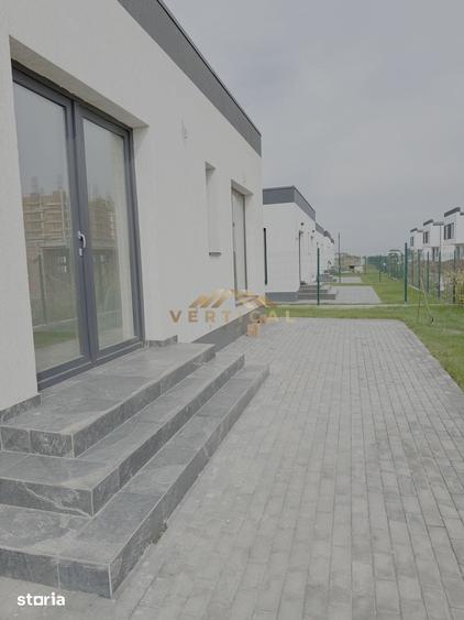 Casă cu 3 camere cu Teren 335 Mp în Vidra