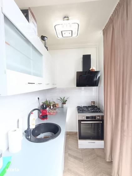Apartament cu 3 camere decomandat în Chiajna