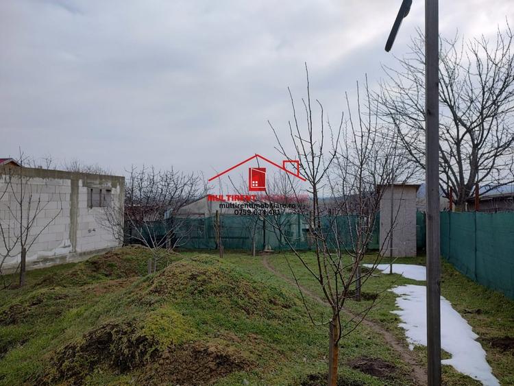 Casă individuală cu 2 camere cu Teren 451 Mp în Somova