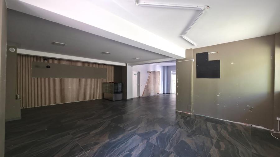 Spațiu comercial, de 80 mp, în Florești