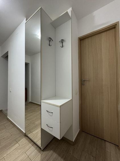 Apartament cu 2 camere decomandat în Berceni