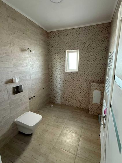 Apartament cu 2 camere decomandat în Berceni