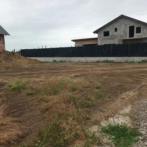Teren de 570 mp, în Vânători
