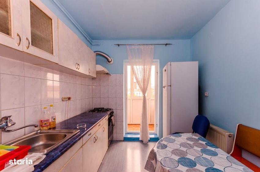 Apartament cu 2 camere decomandat în Central