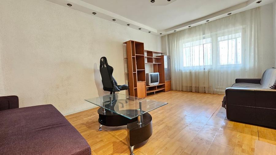 Apartament cu 2 camere decomandat în Centrul Civic