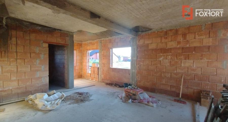 Casă cu 4 camere cu Teren 499 Mp în Becicherecu Mic