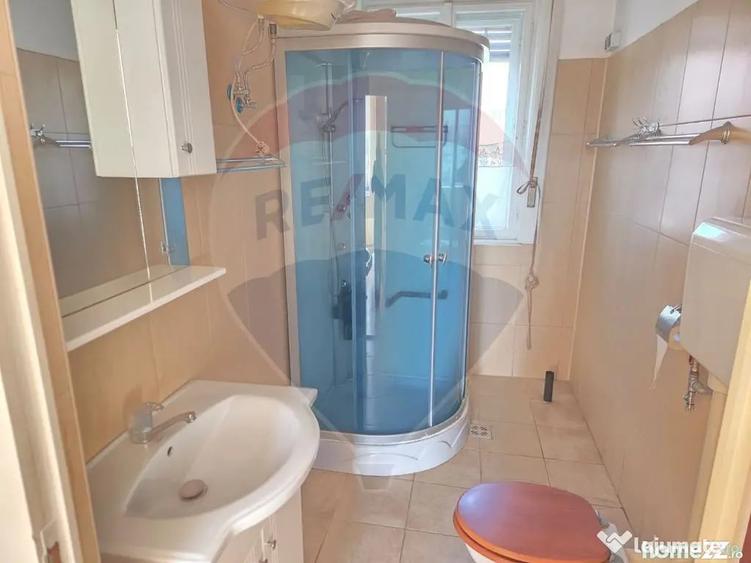 Casă cu 5 camere cu Teren 1010 Mp în Ultracentral