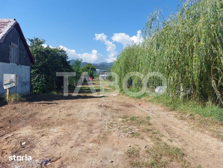 Teren de 812 mp, în Central
