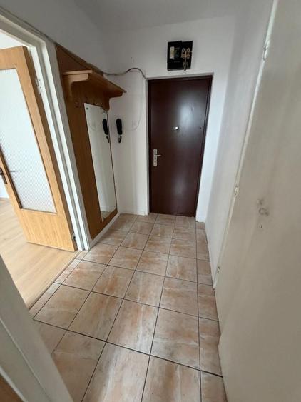 Apartament cu 2 camere semidecomandat, mobilat în Obor