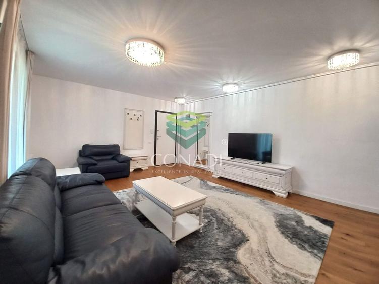 Apartament cu 4 camere decomandat, mobilat în Băneasa