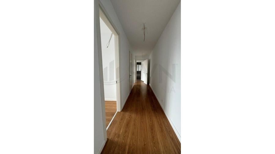 Apartament cu 4 camere decomandat, mobilat în Domenii