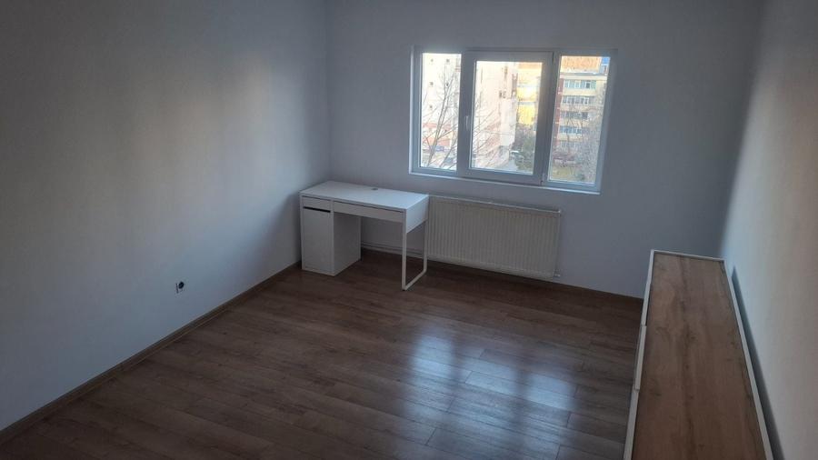 Apartament cu 2 camere decomandat în Cug