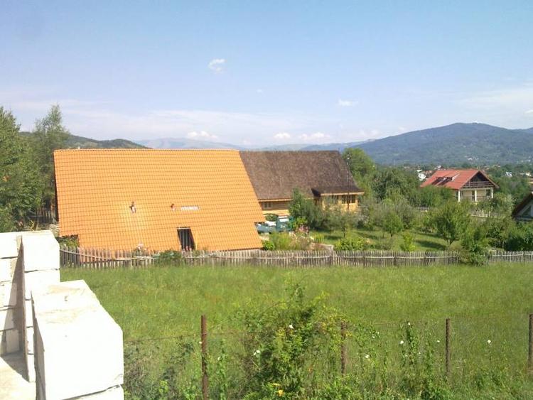 Casă cu 10 camere cu Canalizare în Vest