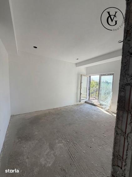 Casă cu 5 camere cu Teren 339 Mp în Mogoșoaia