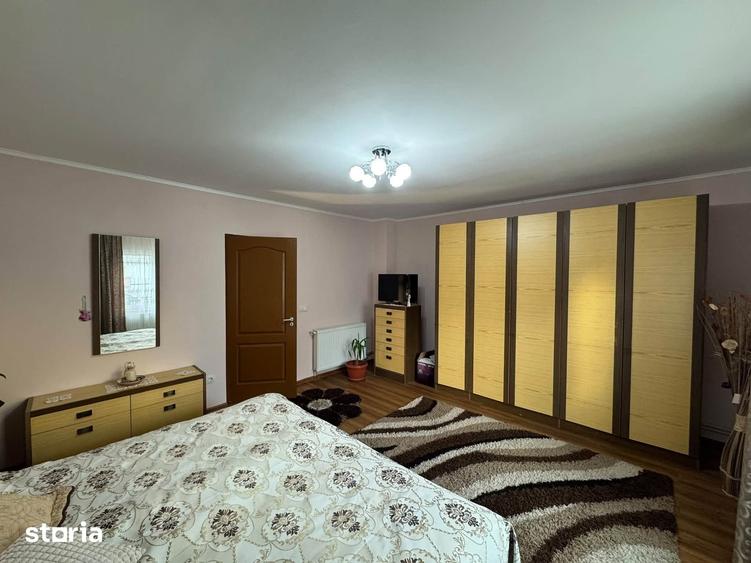 Casă cu 2 camere decomandat cu Teren 200 Mp în Tilișca