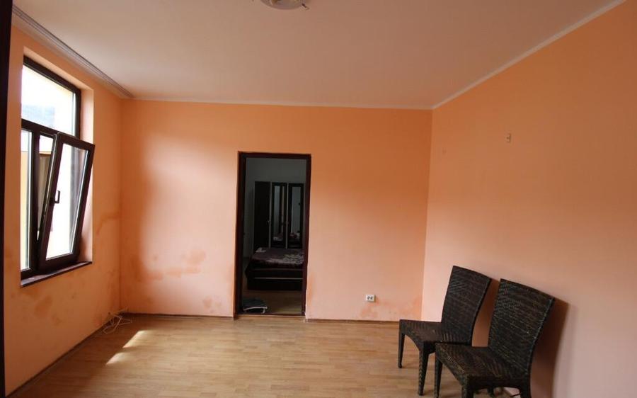 Casa in zona Port (Cezar Boliac) - 1