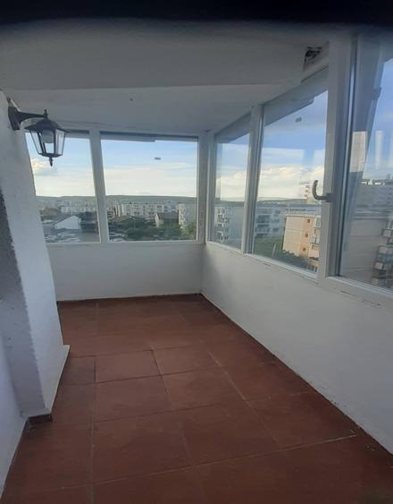 Persoana fizica vand ap 2 camere Intre Lacuri - 1