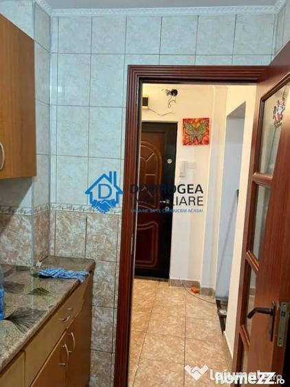 ZONA VEST- APARTAMENT 3 CAMERE , CENTRALA GAZ - 7