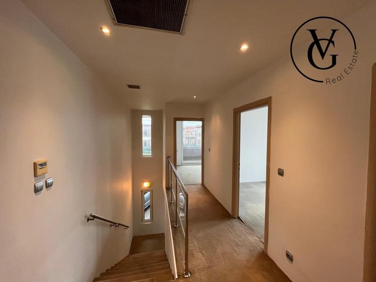 Casa 5 camere Tunari - 2