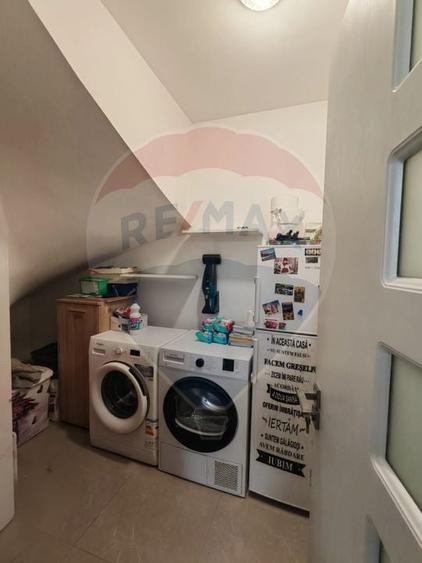 Casă / Vilă cu 4 camere de închiriat - 5