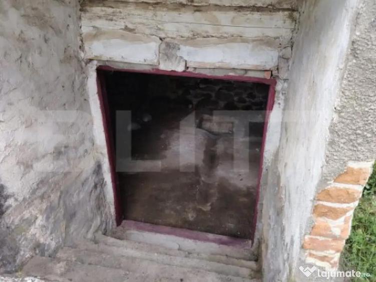 Voinesti Casa batraneasca, de vanzare, 70 mp - 2