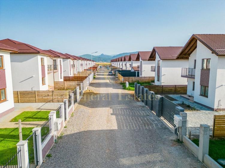 Casă individuală de vânzare – Cartier Izvor, Tărlungeni  Brașov - 1