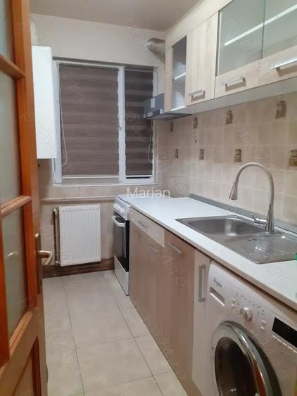 Vand apartament cu doua camere etajul 1 din 4 Vand apartament cu doua camere etajul 1 din 4
