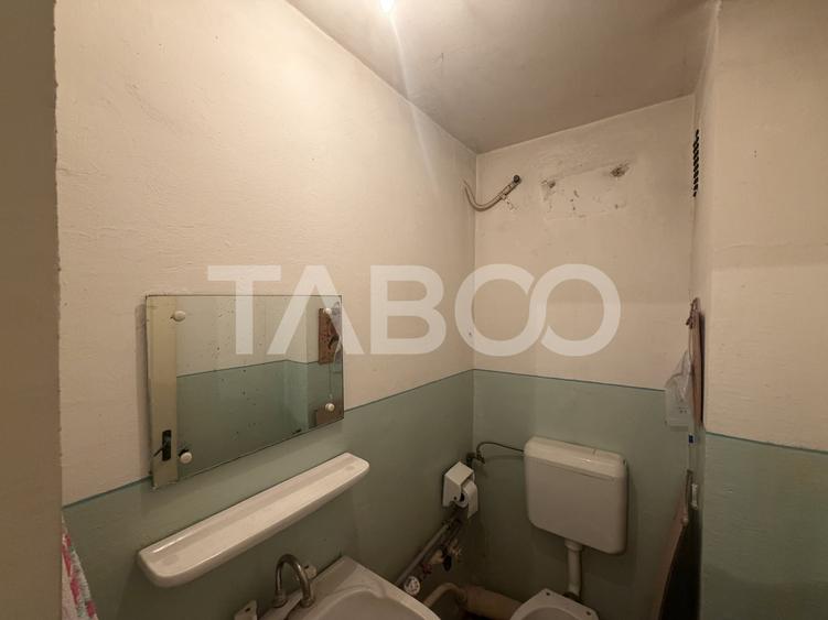 Apartament semidecomandat 4 camere 2 bai etaj 4 zona 1 Decembrie 1918 - 8